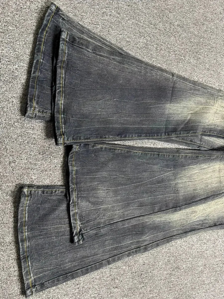 Flared Jeans